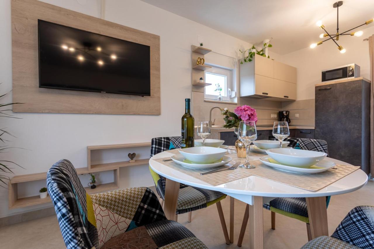 Apartment Ivan Sveti Ivan Dobrinjski Eksteriør billede
