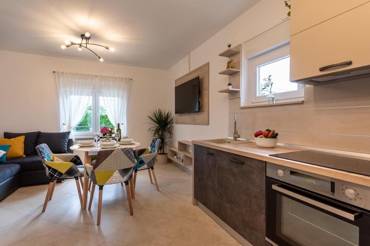 Apartment Ivan Sveti Ivan Dobrinjski Eksteriør billede